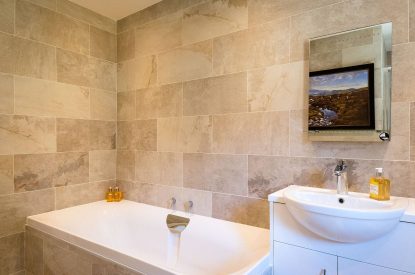 A bathroom at The Hunter's Lodge, Loch Lomond