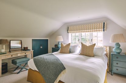 A bedroom at Bridlepath Cottage, North Wessex Downs