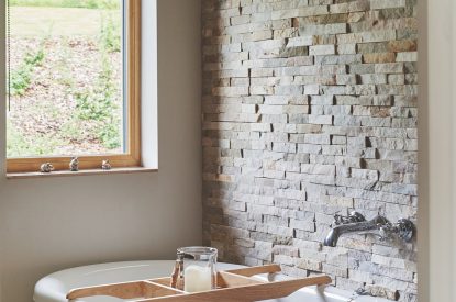 A bathroom at Middle Tumble Cottage, Shropshire Hills
