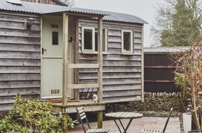 The exterior of Eagles Hut, Peak District