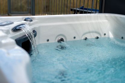The hot tub at 7 Pen y Bont, Abersoch