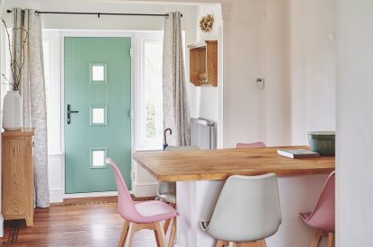 The dining table at Kingfisher Cottage, Welsh Borders