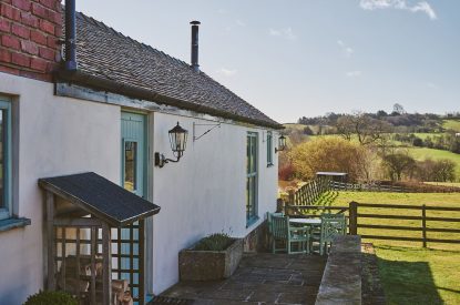 The exterior and views from Barn Owl Lodge, Peak District