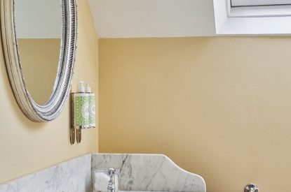 The bathroom at Kipling Cottage, Cotswolds