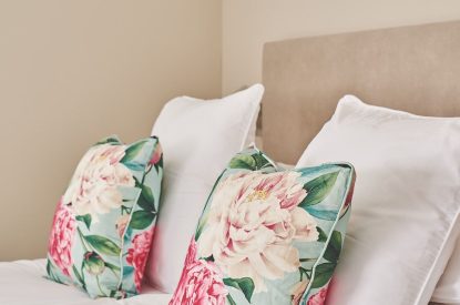 A bedroom at Coastal Manor Retreat, Hampshire