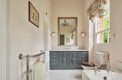 A bathroom at North Wessex Manor, Oxfordshire