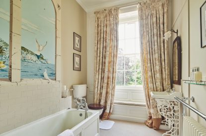 A bathroom at North Wessex Manor, Oxfordshire