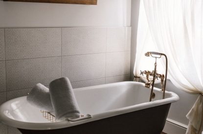 A free standing bath at The Farmstay, Hampshire