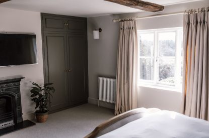 A double bedroom at The Farmstay, Hampshire