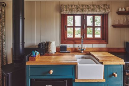 The kitchen at The Hangout Hut, Worcestershire 