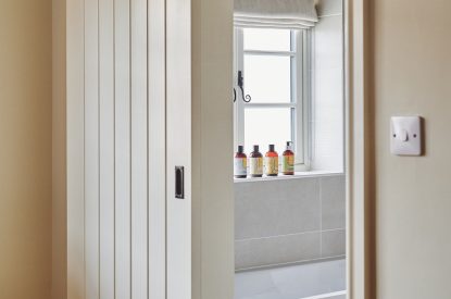 A bedroom at Hay Bale Cottage, Worcestershire