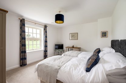 A twin bedroom at Tinkers Folly, Yorkshire