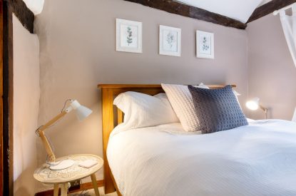 The bed at White Cross Cottage, Devon