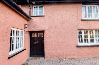 The exterior of White Cross Cottage, Devon