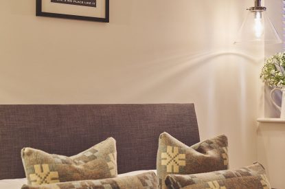 A bedroom at Ty Alice, Gower