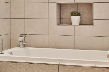 A bathroom at Ty Gwawr, Gower