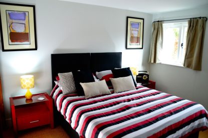 A bedroom at Wood Cottage, Worcestershire