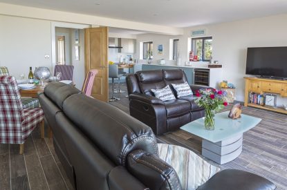 The living room at Beesands Vista, Devon
