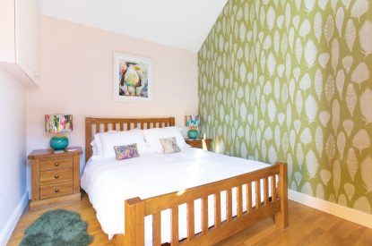 A double bedroom at Grindle Cottage, Devon