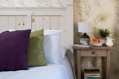 A double bedroom at Rosefinch Cottage, Devon