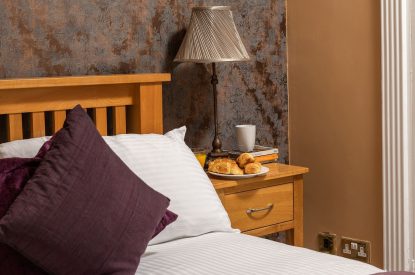 A double bedroom at Kittiwake House, Devon