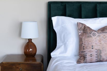 A bed at Lakefront Lodge, Cotswolds