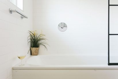 A bathroom at Christie Mansion, Isle of Wight