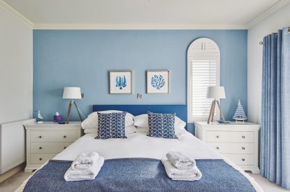 A bedroom at Beach Manor, West Sussex