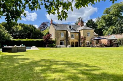The garden at Flax Manor, Somerset