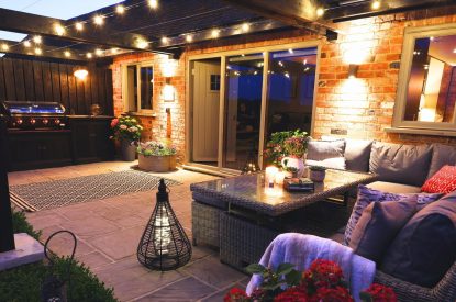 The outdoor patio at The Blended Barn, Cotswolds