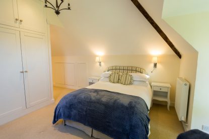 A double bedroom at Brightwaters Stables, Hampshire