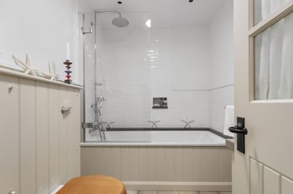 A bathroom at Little Haven, Gower