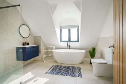 A bathroom at Groeslon, Anglesey