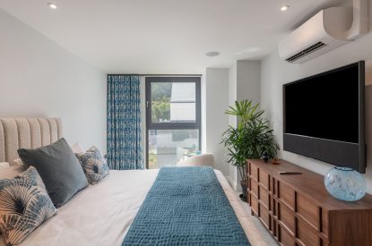 A double bedroom at Ocean Eyes, Devon