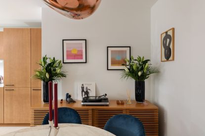 The living room at Ocean Eyes, Devon