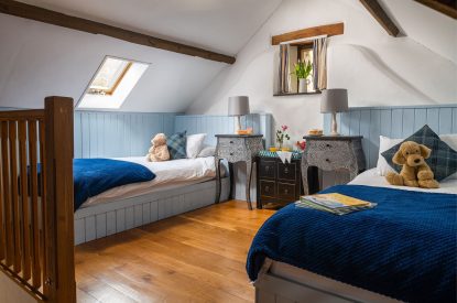 A twin bedroom Valley View Barn, Devon