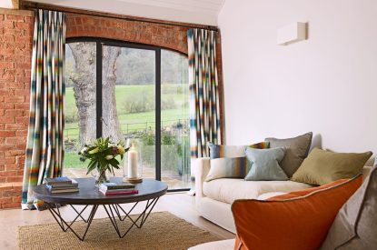 The sitting room at The Guinea Fowl, Ledbury