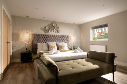 Super king size bedroom at Sunset Retreat, Kent