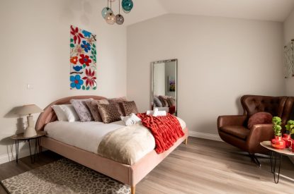 King size bedroom at Sunset Retreat, Kent