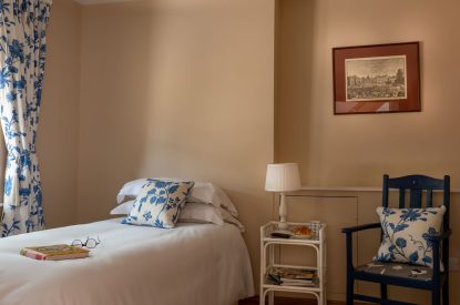 A single bedroom at Warren Cottage, Kingham, Cotswolds