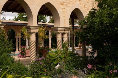 The grounds at Warren Cottage, Kingham, Cotswolds