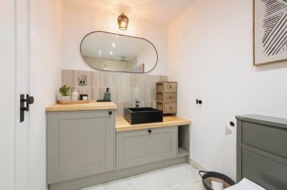 A bathroom at The Foaling Box at Lanhill, Wiltshire