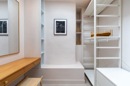 The dressing room at Skylark, Bradworthy, Devon