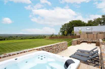 The hot tub at Skylark, Bradworthy, Devon