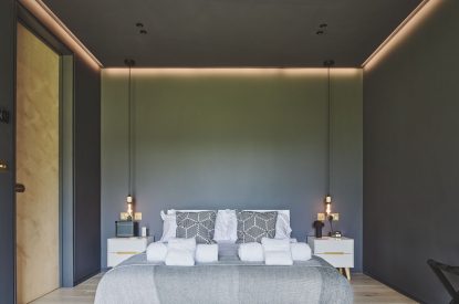 The king size bedroom at Hygge Hideaway, Somerset