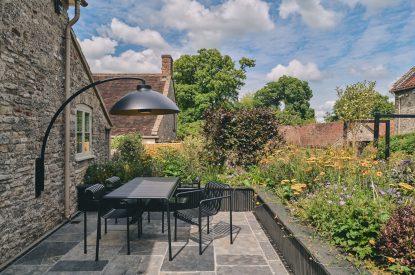 The outdoor space at Puddle Duck Cottage, Somerset