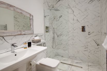 A shower room at Lomond House, Loch Lomond