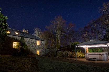 The hot tub at Lomond House, Loch Lomond
