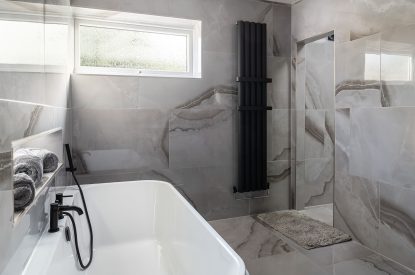 A bathroom at The Annex at Runninghill, Peak District