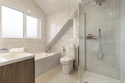 The bathroom at The Little House in Oxwich, Gower 